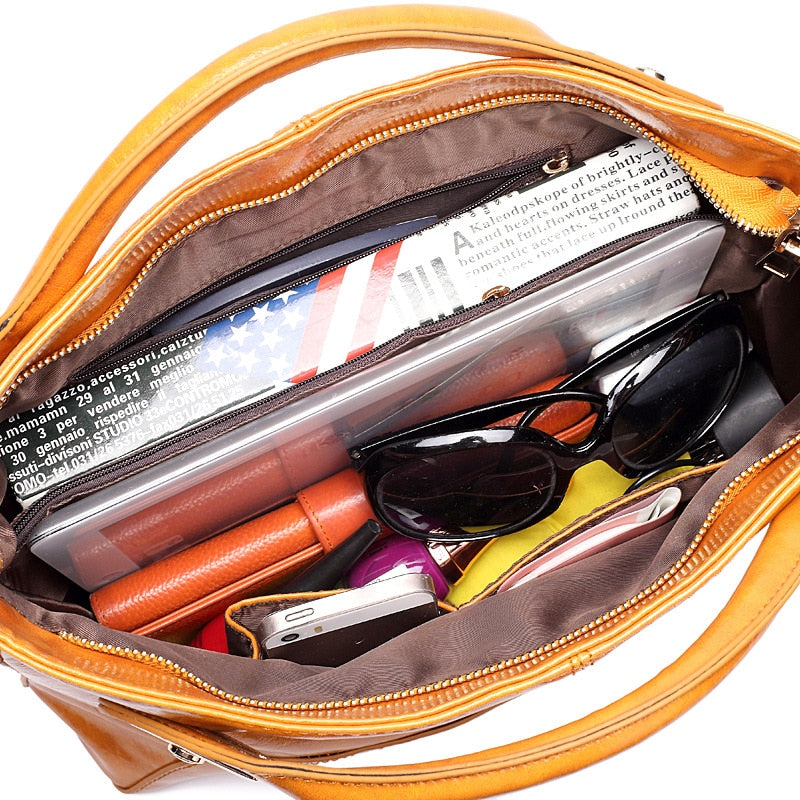 Oil-Wax PU Shoulder Bag