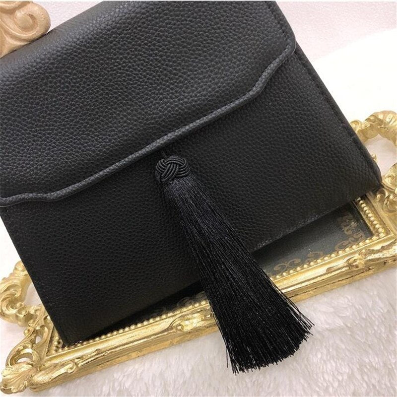 Vintage Tassel Wooden-Handle Bag